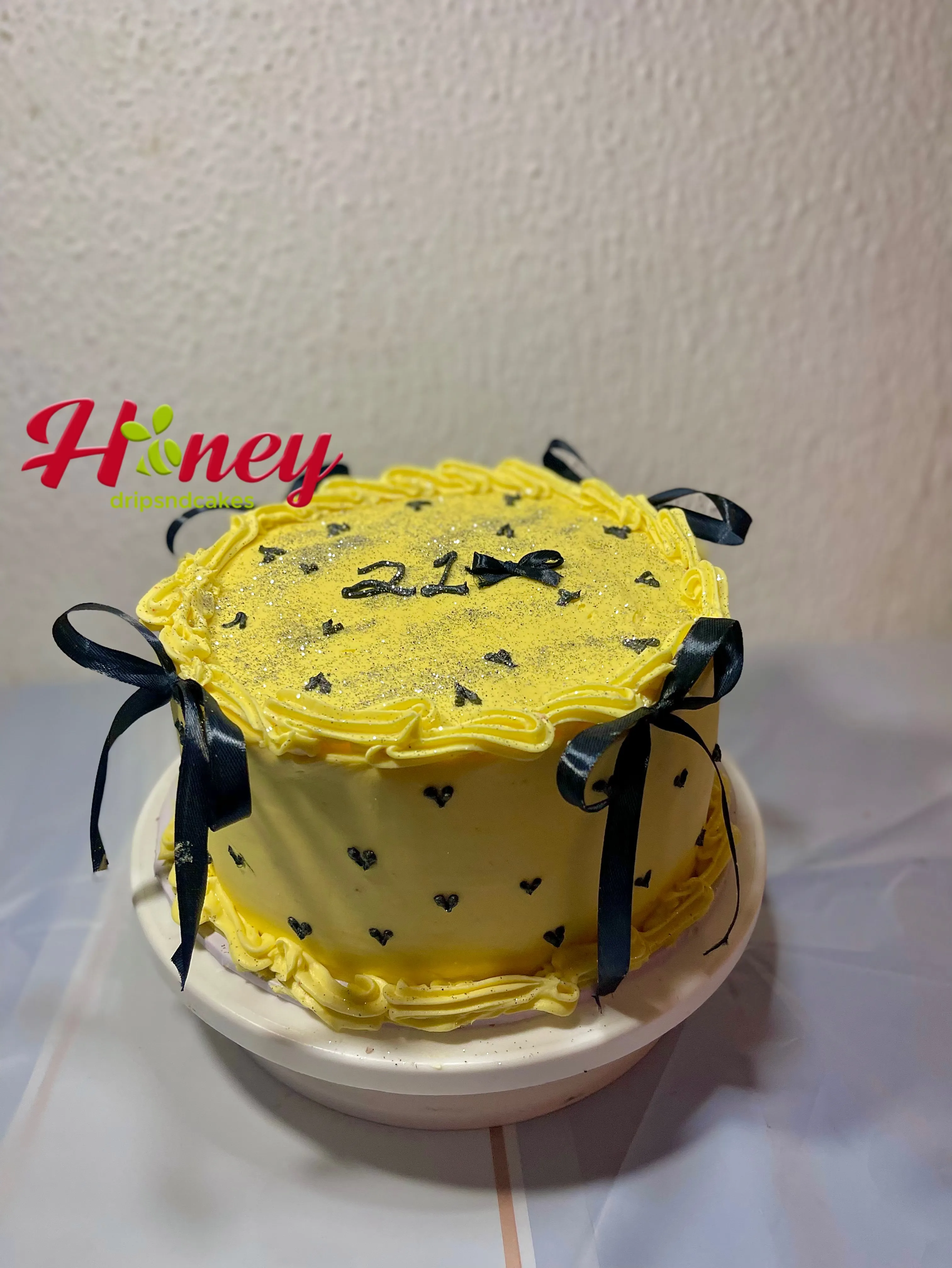 8 inches 2 layers vintage cake